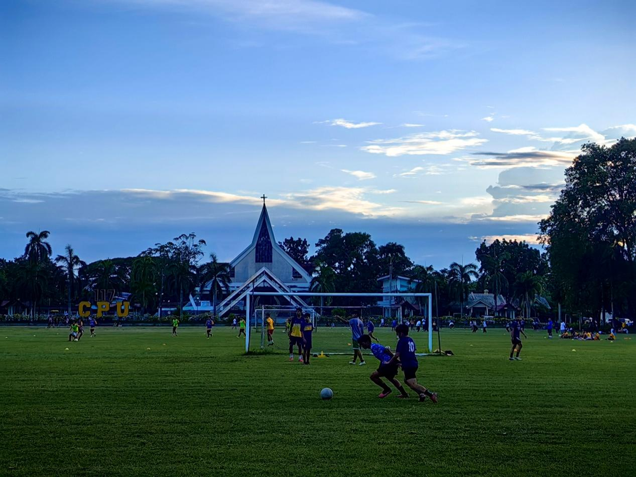 探尋伊洛伊洛:隨堂翻譯工作見(jiàn)聞-唐廈智創(chuàng)教育 探尋伊洛伊洛:隨堂翻譯工作見(jiàn)聞-唐廈智創(chuàng)教育